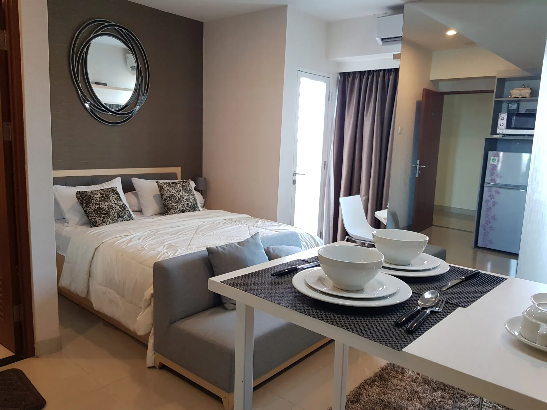 Barclay - Grand 2 BR