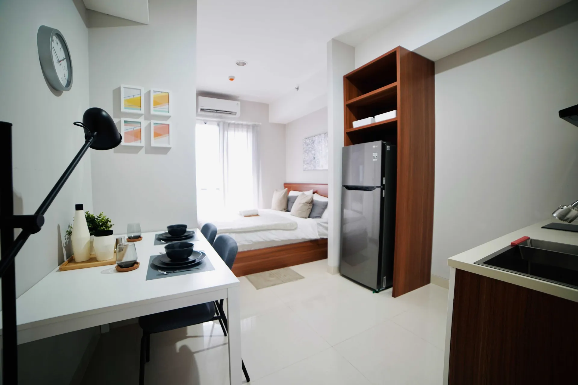 1 BEDROOM